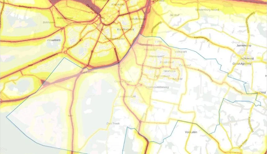 Geluidskaart van Leusden en omgeving: langs de A28 en de N227 oranje en rode zones, in het buitengebied lichtgeel.